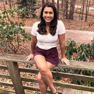 Meet your Posher, Natalie